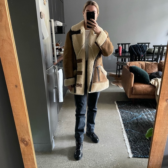 ❌SOLD❌Vintage Shearling Suede Coat - Picture 2 of 16